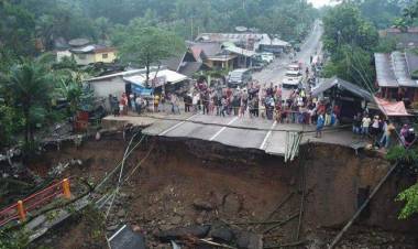 Kini Jalur Padang-Pekanbaru Bisa Via Solok 