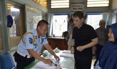 Mantan Bupati Tanggamus Hirup Udara Bebas dari Penjara