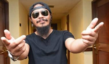 Kris Jamrud Pulang Selamat Paska Tsunami Selat Sunda