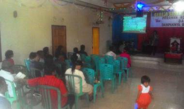 Jemaat GSJA Bungo Bersiap Ibadah Malam Kudus