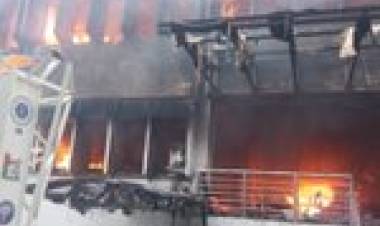 Gedung SBM ITB Terbakar Hebat