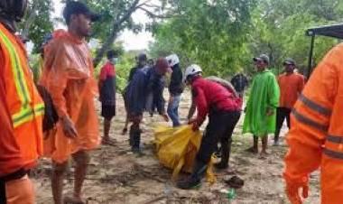 Tim SAR Gabungan Temukan Satu Mayat di Pantai Sumur