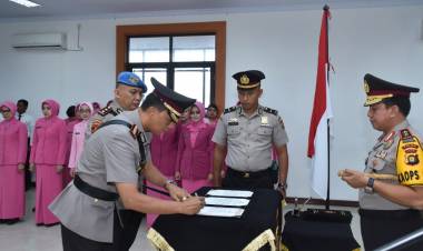 Dua Pejabat Utama Polda Jambi Sertijab