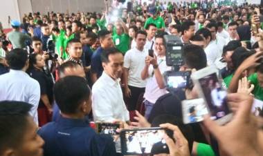 Jokowi: Saya Marah dan Jengkel Pengemudi Transportasi "Online" Diremehkan