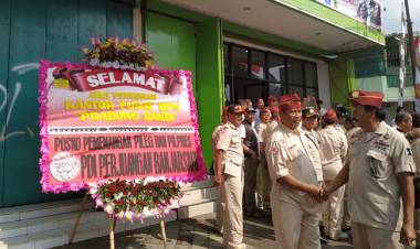 Posko BPN di Solo, Sandi: Sambut Baik PDIP Kirim Karangan Bunga Selamat
