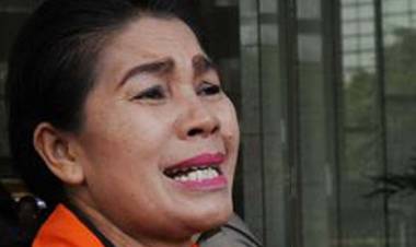 Terisak Menangis, Hakim Tipikor: Fitnah Tak Pernah Terima Sepersen dari Helpandi