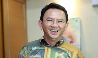 Keluar dari Mako Brimob Ahok Dijemput Keluarga