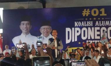 Jokowi Acung Jempol: Untung Mbak Ratna Sarumpaet Jujur