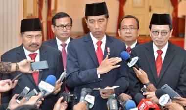 Jokowi: Saya Ingin Tahu Tantangannya, Udah Saya Ketuai Sendiri