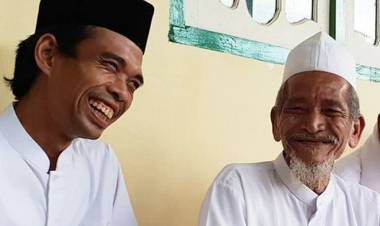 Gus Yasin: Mbah Moen dan Syeikh Abdul Somad Tidak Bicarakan Politik 