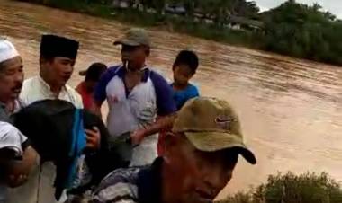 BREAKING NEWS: Rizki Bocah Sarolangun Ditemukan di Sungai Tembesi
