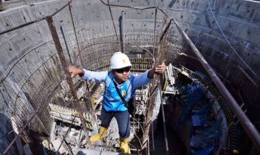 Pengamat: Harusnya Jokowi Jelaskan Kondisi Program 35.000 MW