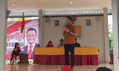 Juliari: Ada yang Menakut-Nakuti Warga Tidak ke TPS