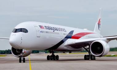 BREAKING NEWS! Pesawat Malaysia Airlines Jakarta-Malaysia Mendarat Darurat di Bandara Jambi