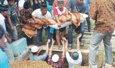 Kalap Bunuh Istri Sendiri, Sudirman Sempat Tenggak Racun