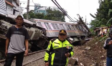 KRL Jakarta-Bogor Hanya Sampai Depok