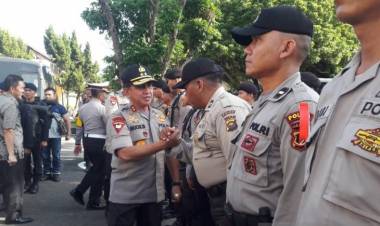 Kapolda Jambi Lepaskan 1.329 Personel Bertugas di TPS