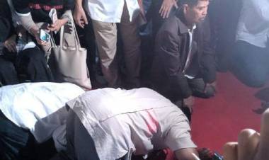 Sujud Syukur, Prabowo Klaim Menang 62%