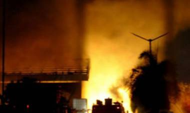 Pabrik Pembuatan Kasur di Ciburial Sukabumi Terbakar