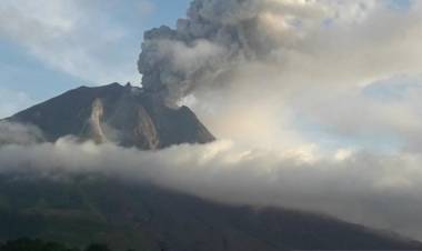 Gunung Sinabung Kembali Erupsi