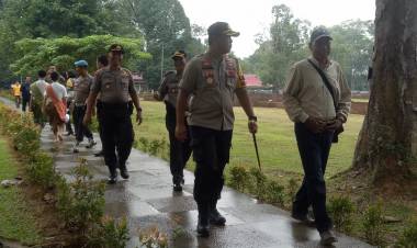 Seratusan Polisi Jaga Perayaan Waisak di Candi Muarojambi