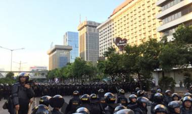 Tuntut Kejujuran Pemilu, Massa Mulai Berdatangan ke Bawaslu RI