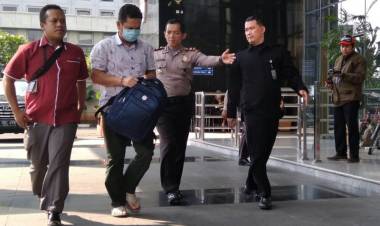 KPK Tahan Tiga Tersangka Kasus Suap Imigrasi Mataram