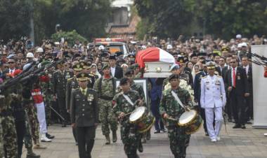 Trending #Selamat Jalan Ibu Ani Yudhoyono di Twitter