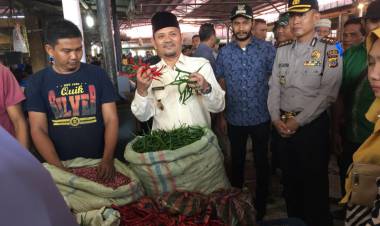 Harga Cabai Merah Bertahan Rp100 Ribu/Kg di Banda Aceh