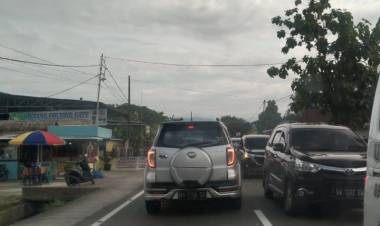 Bukittinggi-Payakumbuh Macet di Tiga Titik