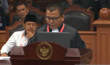 Denny Indrayana Tuding BIN dan POLRI Tidak Netral