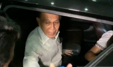 Usai Diperiksa Kivlan Hindari Wartawan