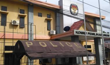Kantor KPU Masih Dijaga Ketat Aparat Kepolisian