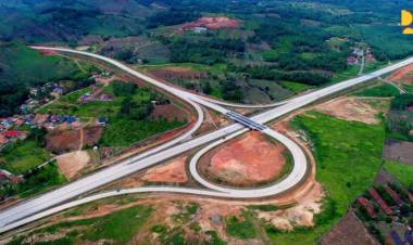Menteri PUPR Ikuti Pemda Sumbar Soal Trase Tol Padang-Pekanbaru