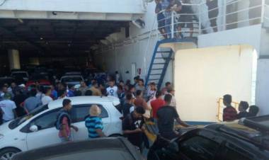 Mobil Avanza dari Padang Tercebur ke Laut Sunda dari Kapal Feri