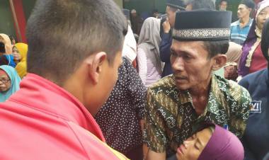 Pingsan, Keluarga Korban Kebakaran Mancis Dilarikan ke IGD RS