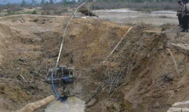 Menambang Emas Illegal, Dua Warga Batang Asai Tertimbun Longsor