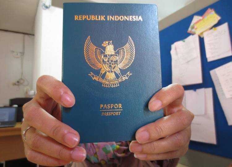 Warga Palembang Keluhkan Pengurusan Paspor Online, Biaya Calo Pun Semakin Mahal