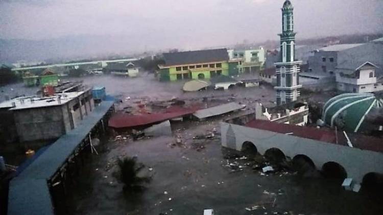 Kota Palu Rusak Parah,Warga Gorontalo Utara Pulang Melewati Pesisir Utara