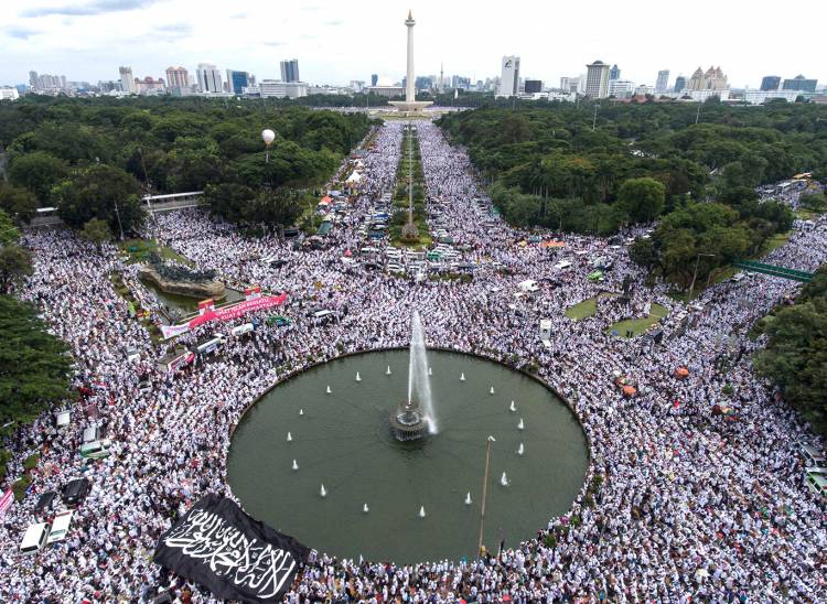 100.000 Jamaah Doa Keselamatan Bangsa yang Dikoordinir FPI Bakal Padati Silang Monas