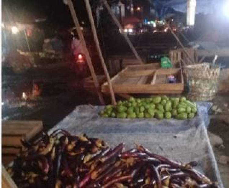 Relokasi Gagal Lagi, Pedagang Tolak Pindah ke Pasar Angsoduo Baru
