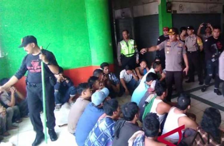 Mengejutkan! 14 Pemuda Tambora Terlibat Tawuran Positif Narkoba