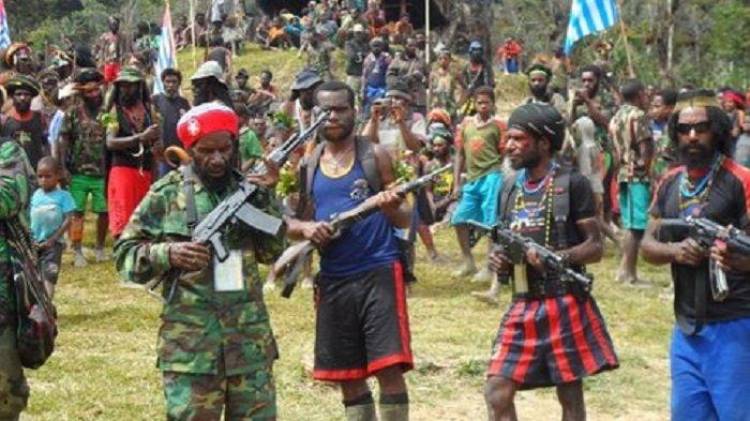 Satu Anggota TNI Tewas Diserang di Distrik Mbua