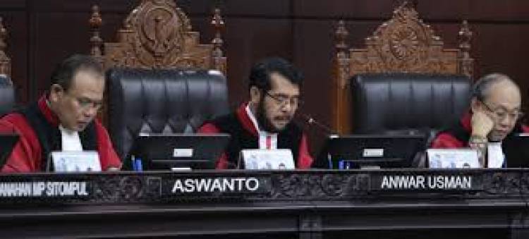 MK Tidak Terima Permohonan Alungsyah Uji UU MK