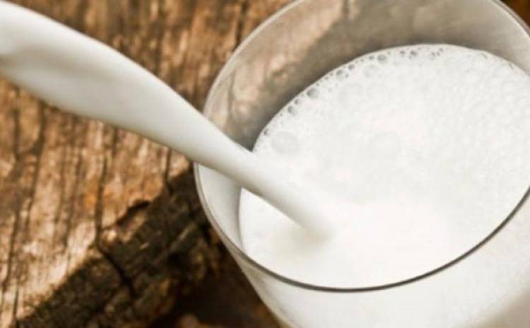 Berton-Ton Susu Membuat Beku Jalan di Jerman
