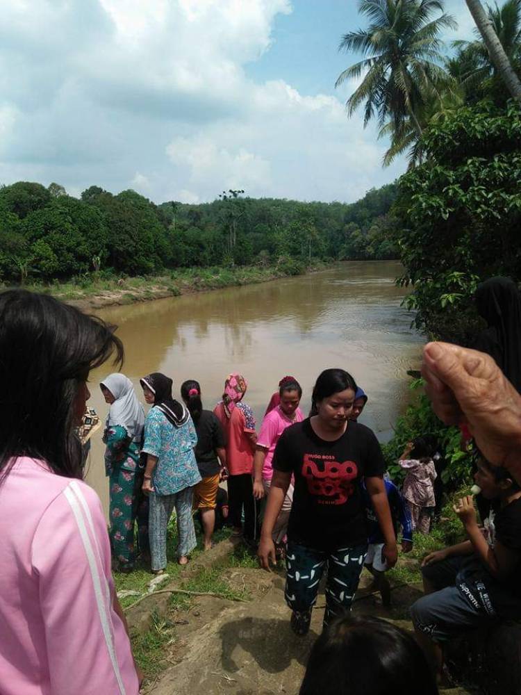 BREAKING NEWS!! Pamit Mandi, Nenek Minah Diduga Hanyut di Sungai Jujuhan Bungo