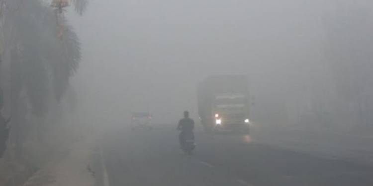 Gara-Gara Kabut Tebal Bandara Adi Soemarmo Sempat Tutup