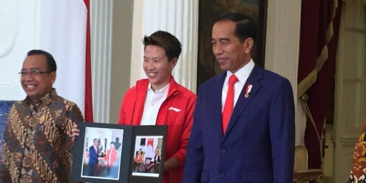 Gantung Raket, Jokowi: Indonesia Kehilangan Butet dan Segera Jadi PNS