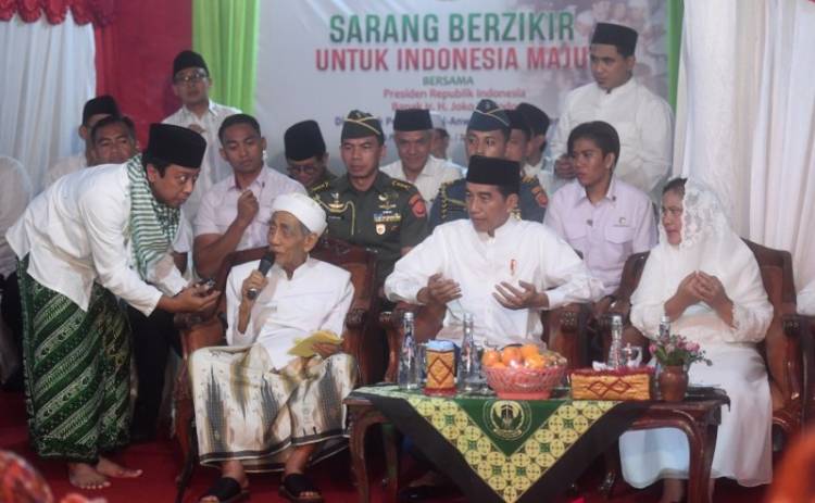 Rommy Sebut Mbah Maimoen Salah Mengucap Doakan Keberhasilan Prabowo