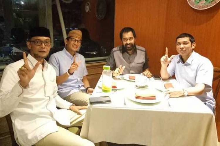 Bersama Mantan Panglima GAM, Sandi Sapa Milenial